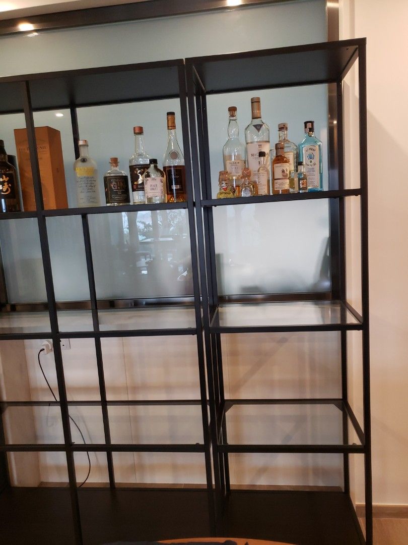 IKEA Vittsjo black shelving unit, 傢俬＆家居, 傢俬, 書櫃、櫃子及架 Carousell
