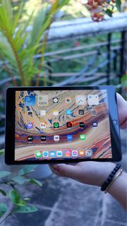 iPad 8th Gen 128GB Wi-Fi only
