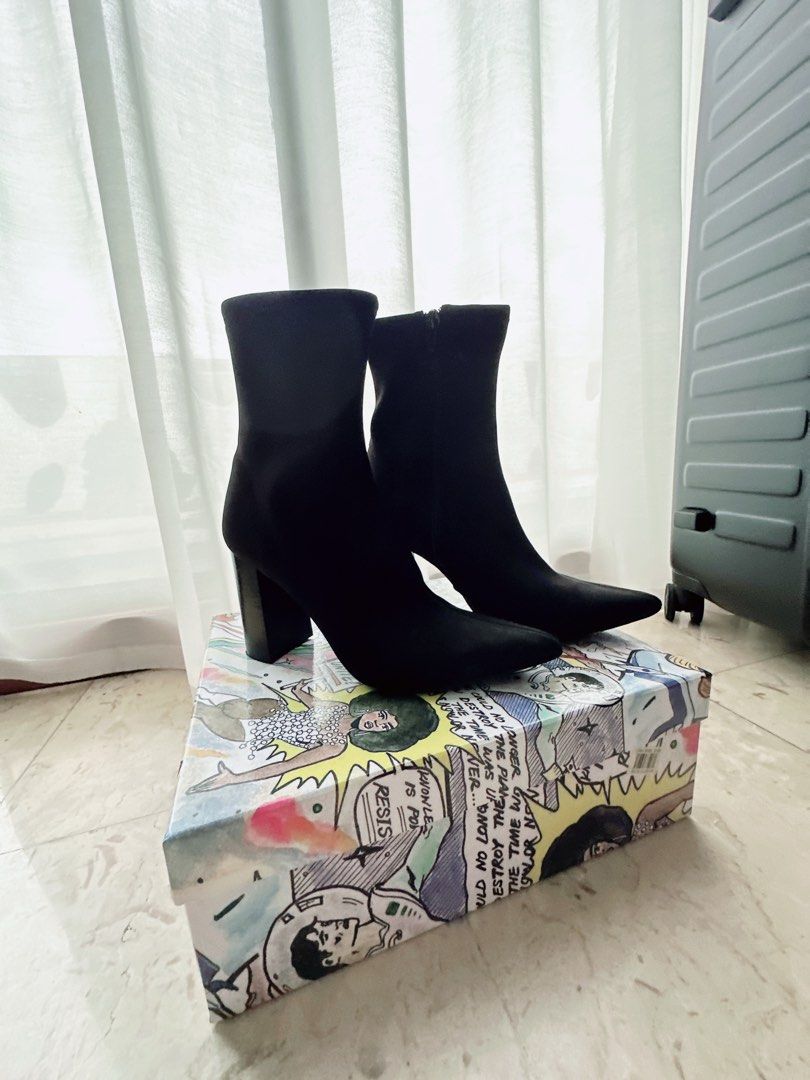 Jeffrey Campbell Siren Boots Women s Fashion Footwear Boots on