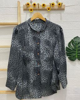 Kemeja Vintage Motif Leo Abstrak Not Zara