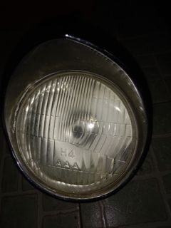 Lampu antik.