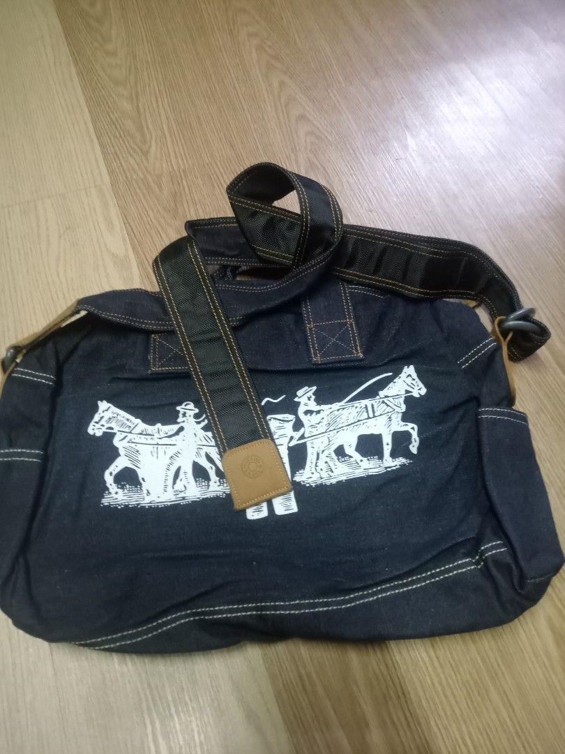 Levis Travelling bag