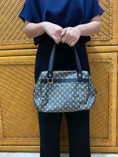 LOUIS VUITTON BAG