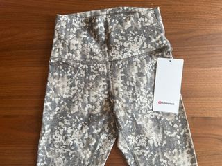 （分類：）位於 。 由 j.hayley 提交（商品編號 1212082733，圖片 1）。簡介： 。