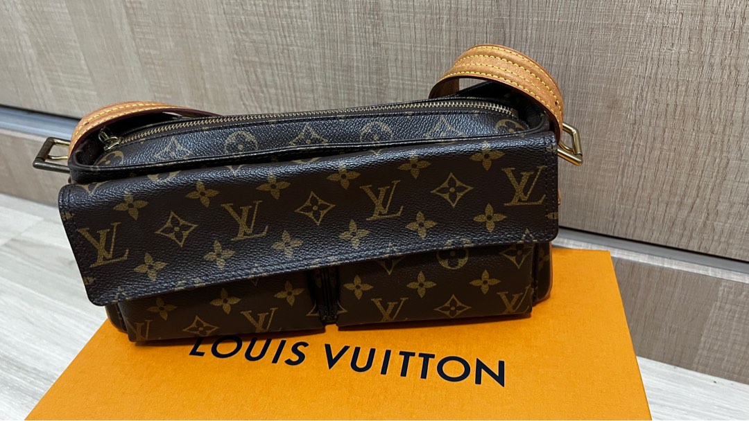 Louis Vuitton 2006 Pre-owned Danube Crossbody Bag - Brown