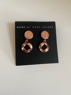 （分類：）位於 。 由 happyshopper1234 提交（商品編號 1212159031，圖片 1）。簡介： 。
