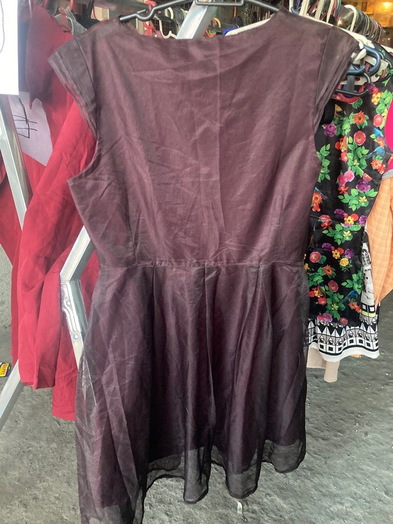 Maroon Muscle Cut Dress (Category: Dresses) located in Naic. Submitted by itsjmg (Listing ID 1212154328, Image 2). Description: .
