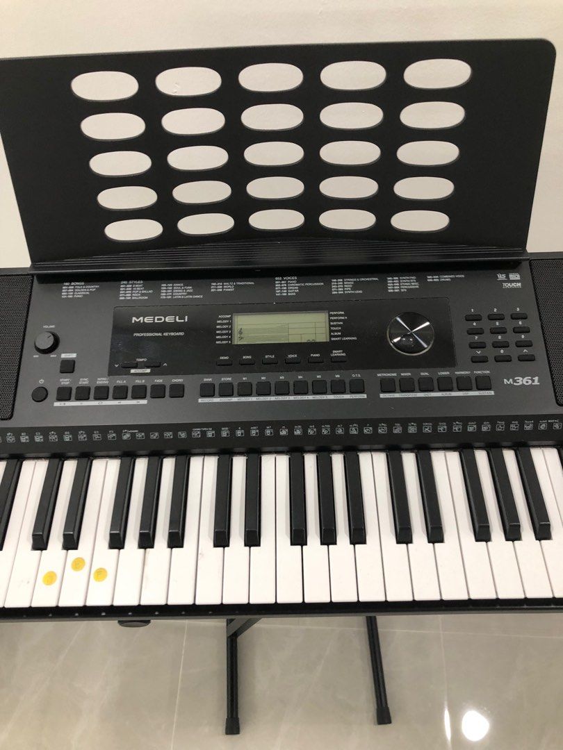 Medeli m361 Professional Keyboard with stand and music score holder ...