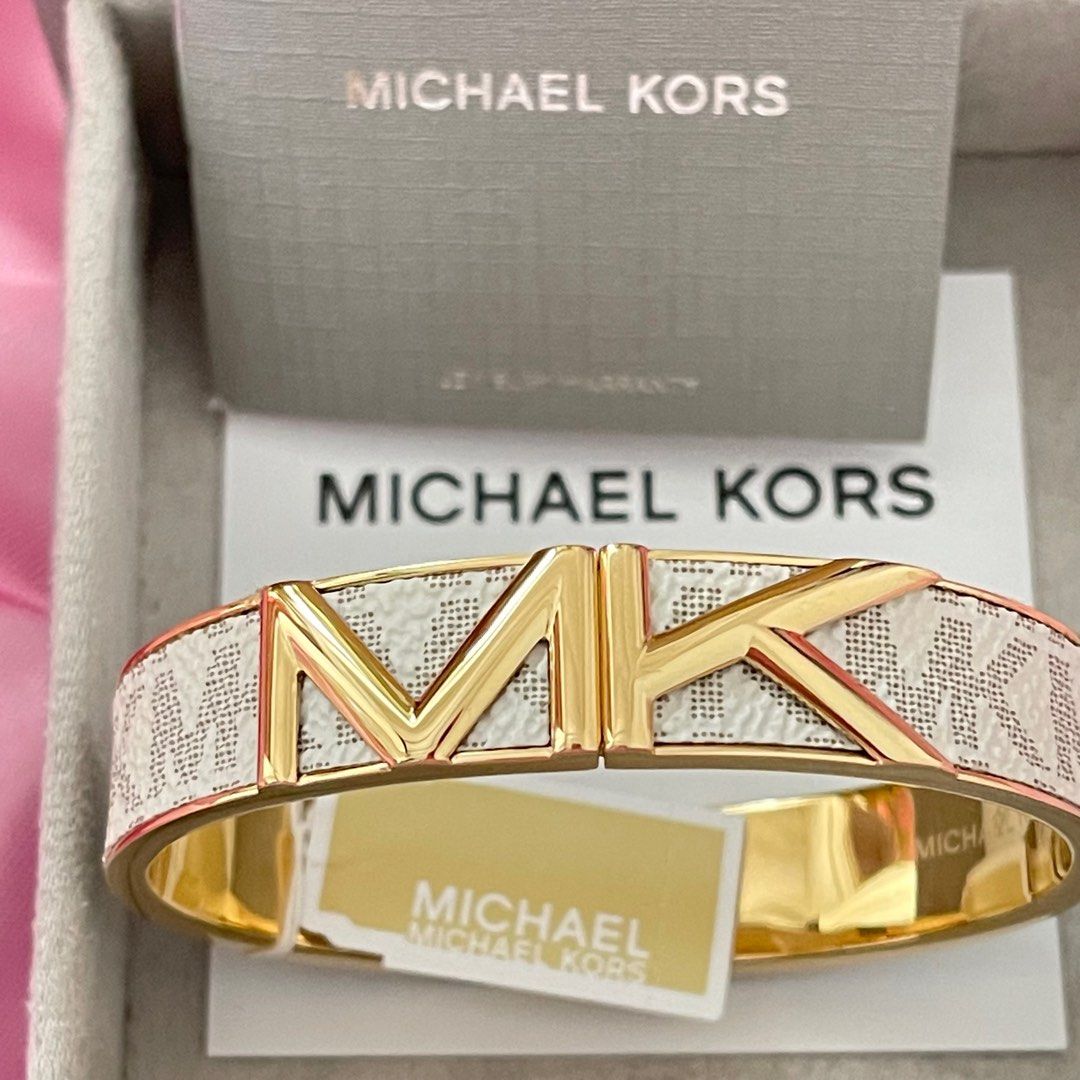 Amazon.com: Michael Kors Stainless Steel and Pavé Crystal Bangle Bracelet  for Women, Color: Gold (Model: MKJ3998710): Clothing, Shoes & Jewelry