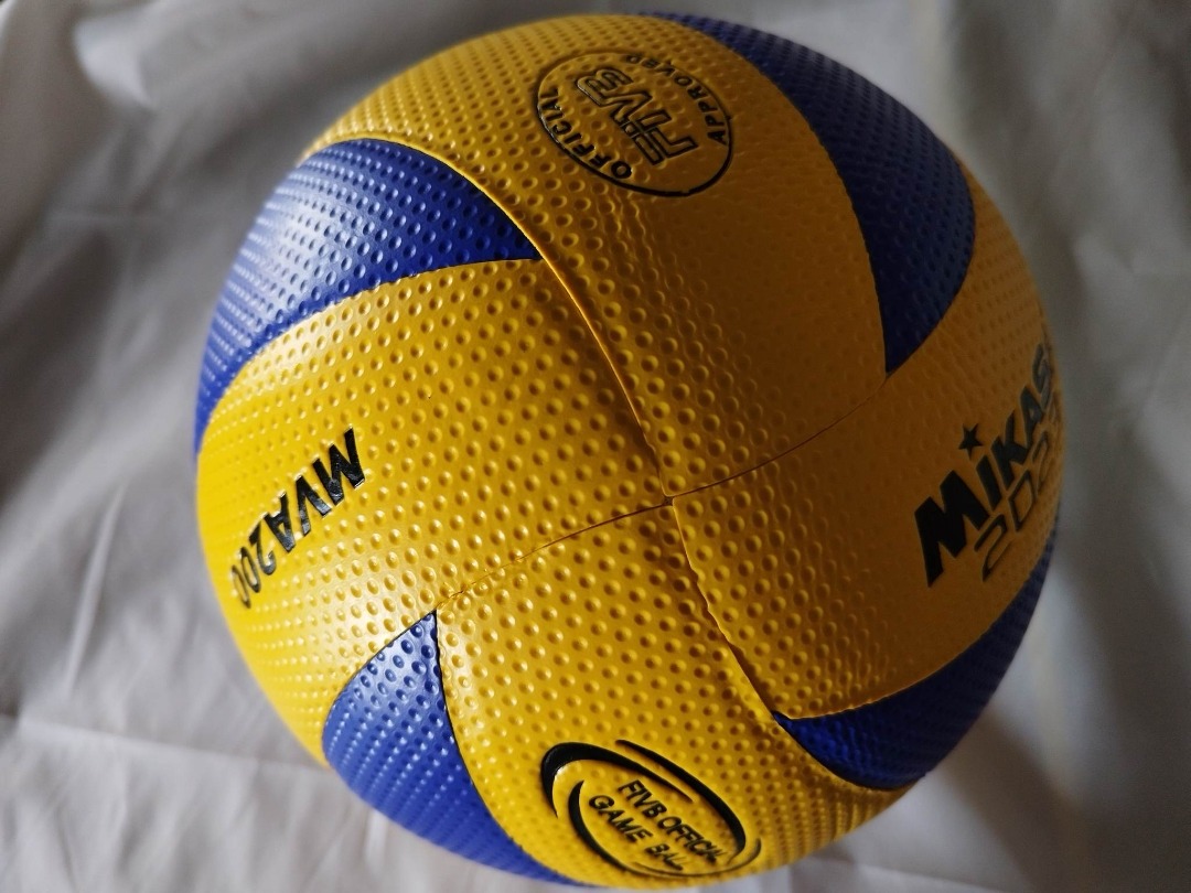 MIKASA MVA 200 VOLLEYBALL BALL / BOLA NG VOLLEYBALL / VOLLEYBALL