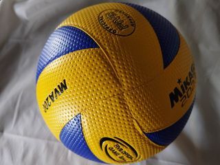 MIKASA MVA 200 VOLLEYBALL BALL / BOLA NG VOLLEYBALL / VOLLEYBALL
