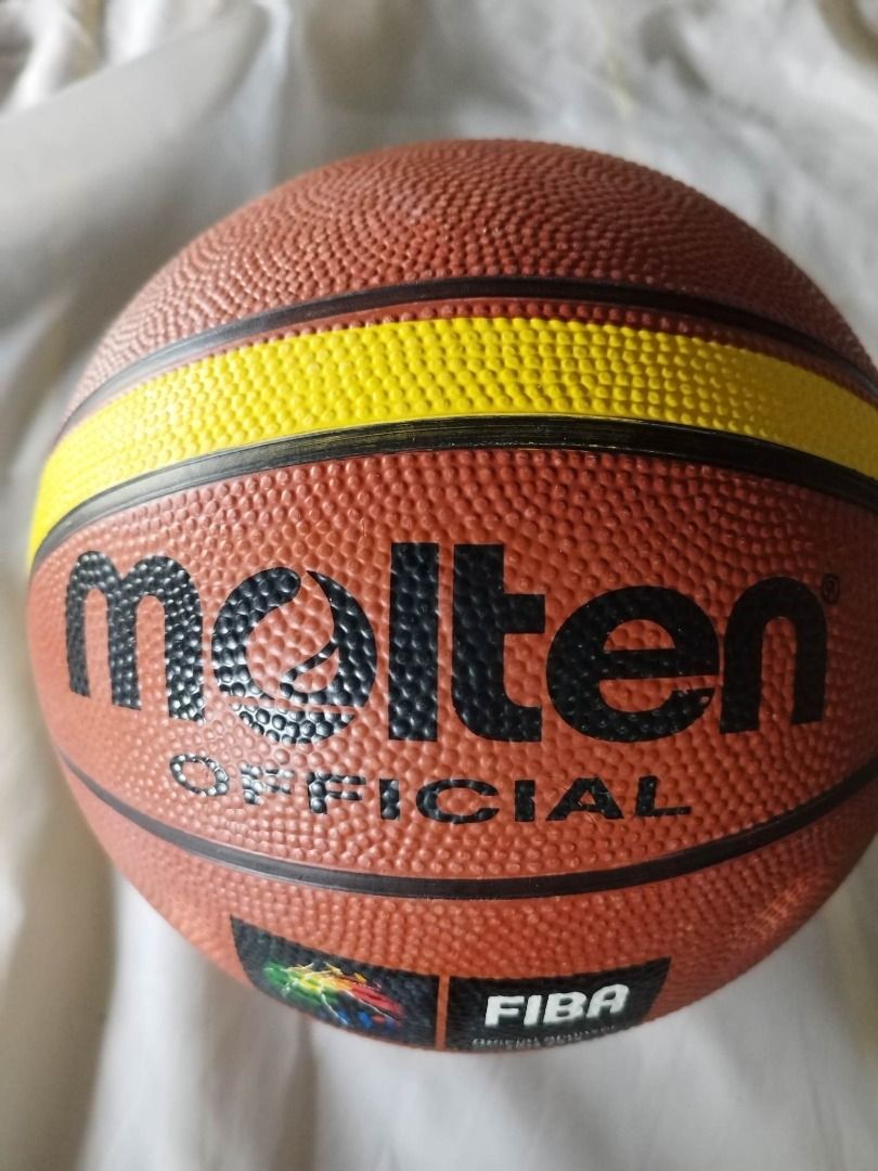 MOLTEN BASKETBALL BALL / BOLA NG BASKETBALL / BALL, Sports Equipment, Sports & Games, Racket and