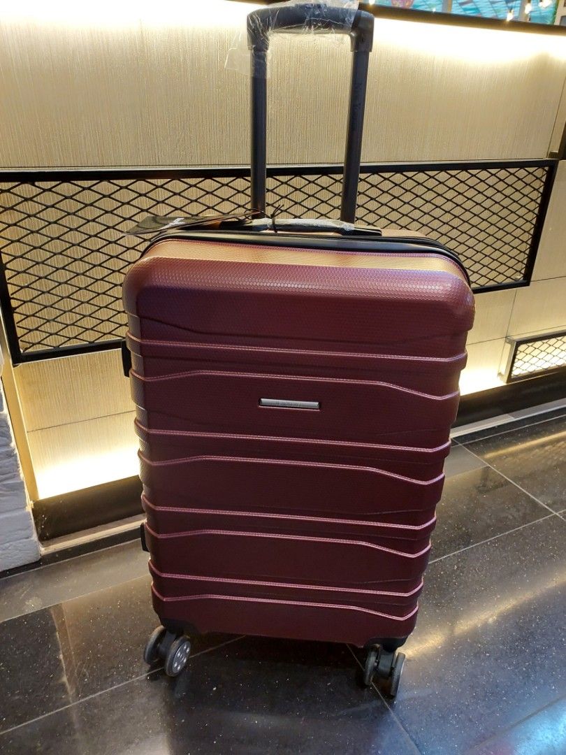 New yorker luggage 24 inch store