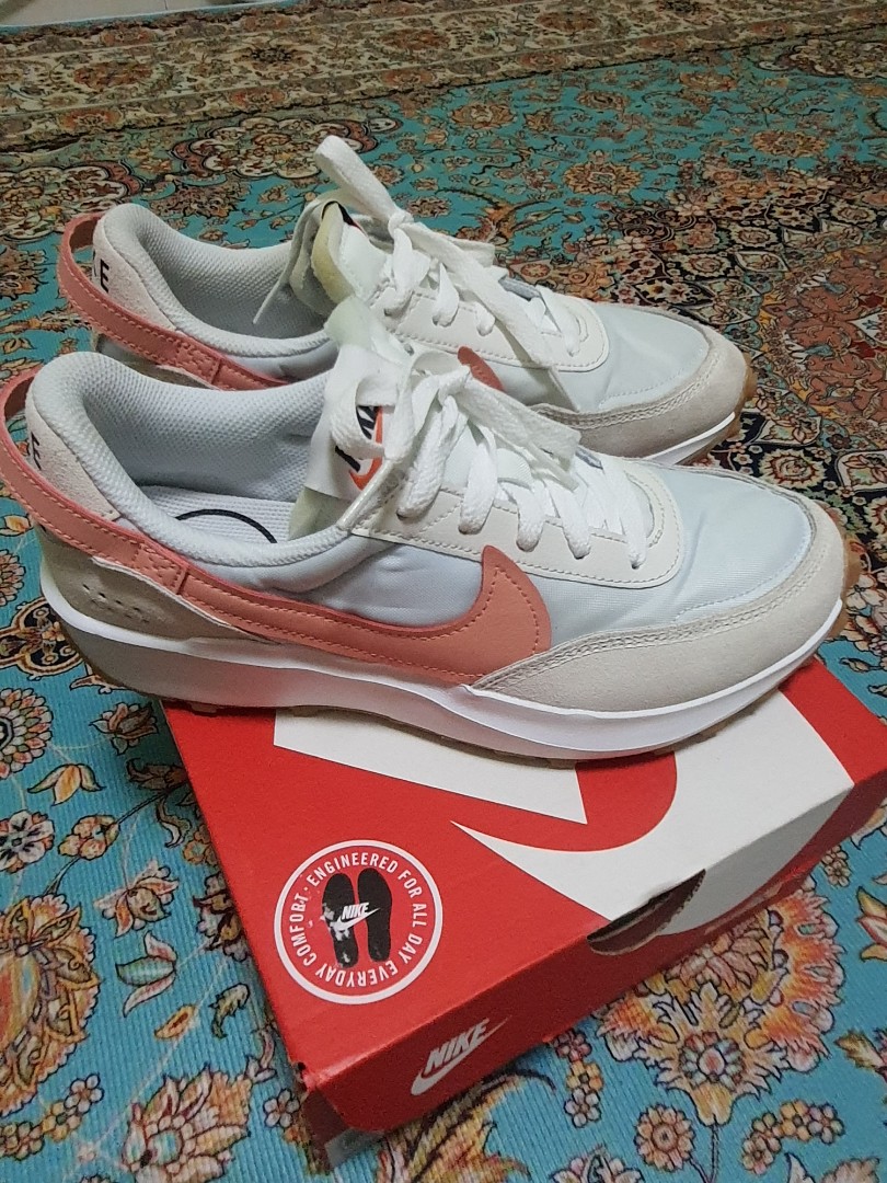 NIKE UK5, Women's Fashion, Footwear, Sneakers on Carousell