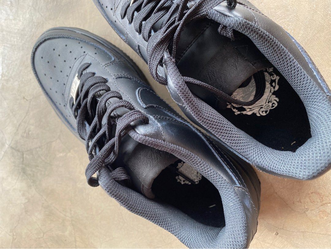 triple black nike air force 1