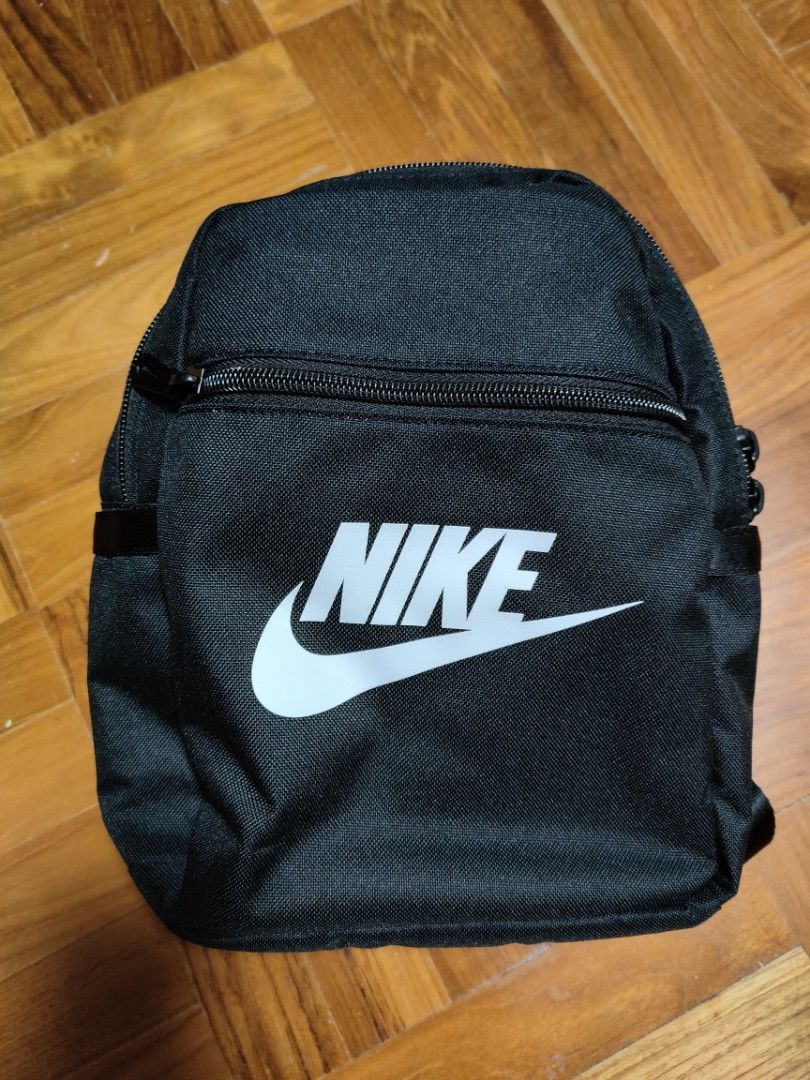 Nike mini backpack, Women's Fashion, Bags & Wallets, Backpacks on Carousell