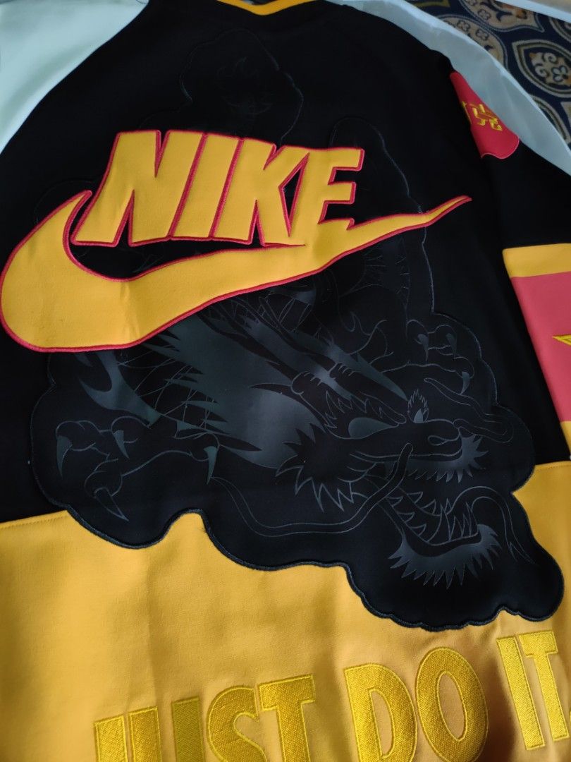 Nike sportswear shanghai shop crew