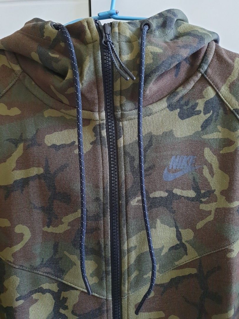 Nike tech fleece camo nsw sportswear