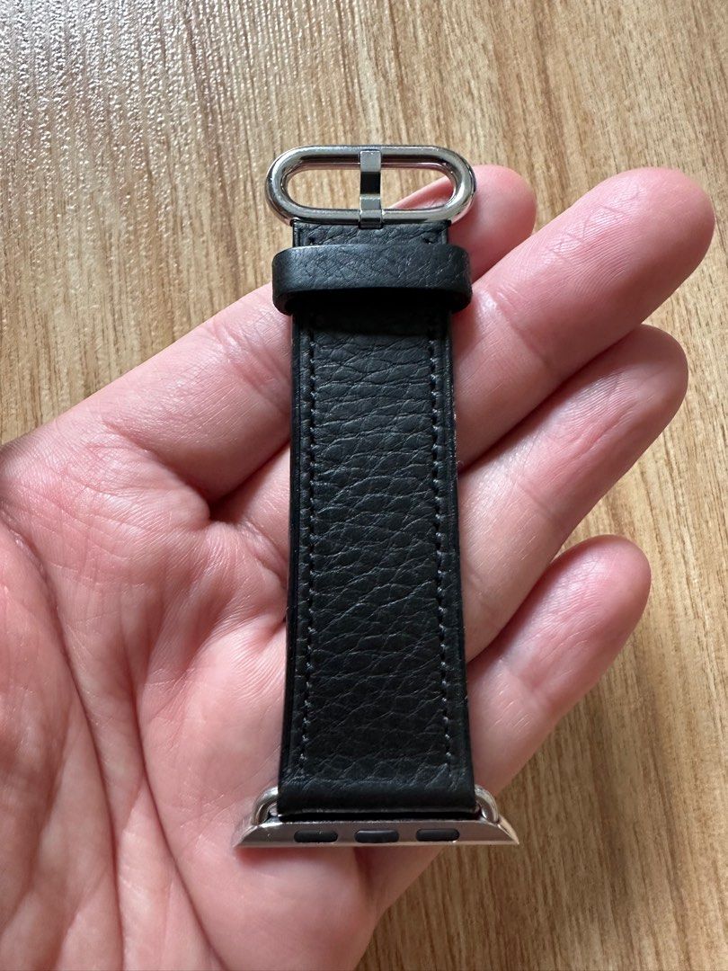 Apple watch clearance classic buckle black