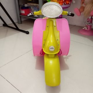 Our Generation Scooter with helmet