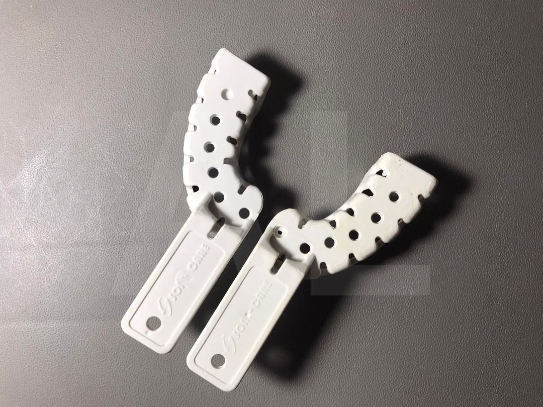 Partial Impression Tray (Plastic) (Category: Medical Supplies & Tools) located in Quezon City. Submitted by ALdent (Listing ID 1212138584, Image 2). Description: ✓ Plastic material ✓ Sonicare brand .