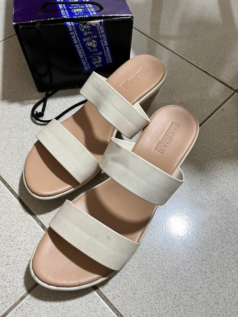 Plus size hot sale sandals size 11