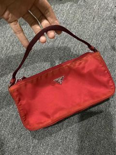 💯 AUTHENTIC PRADA BAGUETTE BAG😍😍, Luxury, Bags & Wallets on Carousell