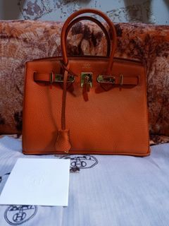 🆕 AUTHENTIC HERMES BIRKIN 25 VERT AMANDE TOGO IN GOLD HARDWARE, Luxury,  Bags & Wallets on Carousell