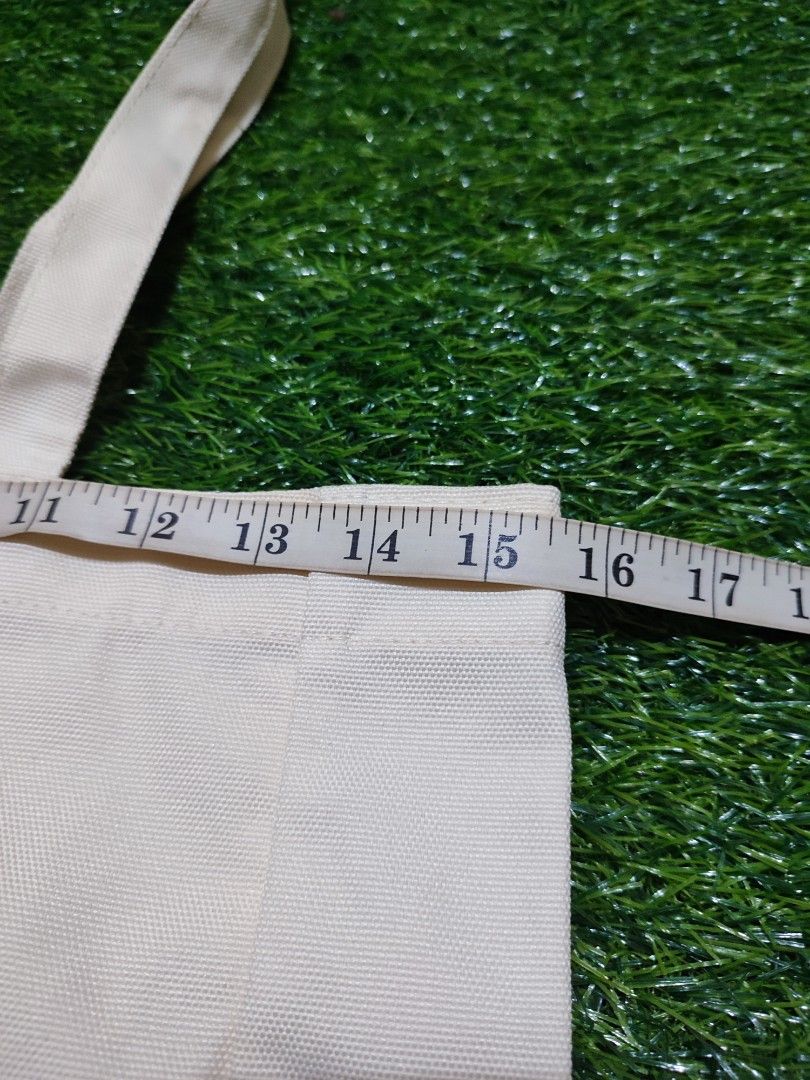 REEBOK CLASSIC LOGO CANVAS TOTE BAG, Women's Fashion, Bags & Wallets, Tote Bags on Carousell