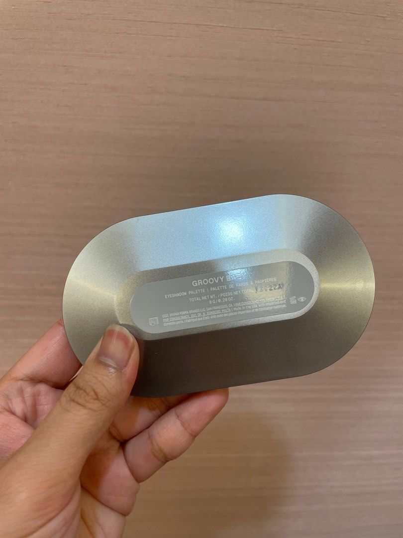 REM BEAUTY Eyeshadow Palette in Groovy Baby, Beauty & Personal Care