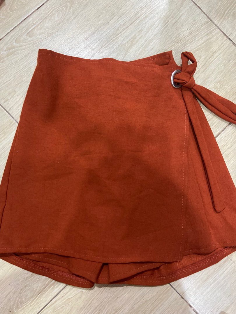Shock And Delight Satin Skort In Rust main image 0