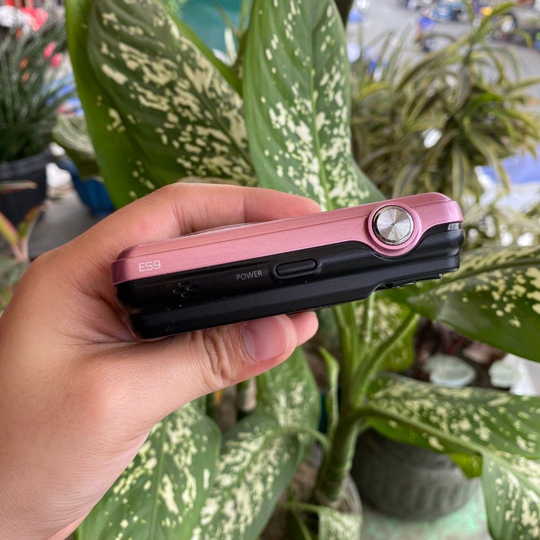 Samsung ES9 Digicam/Digital Camera, Photography, Cameras on Carousell