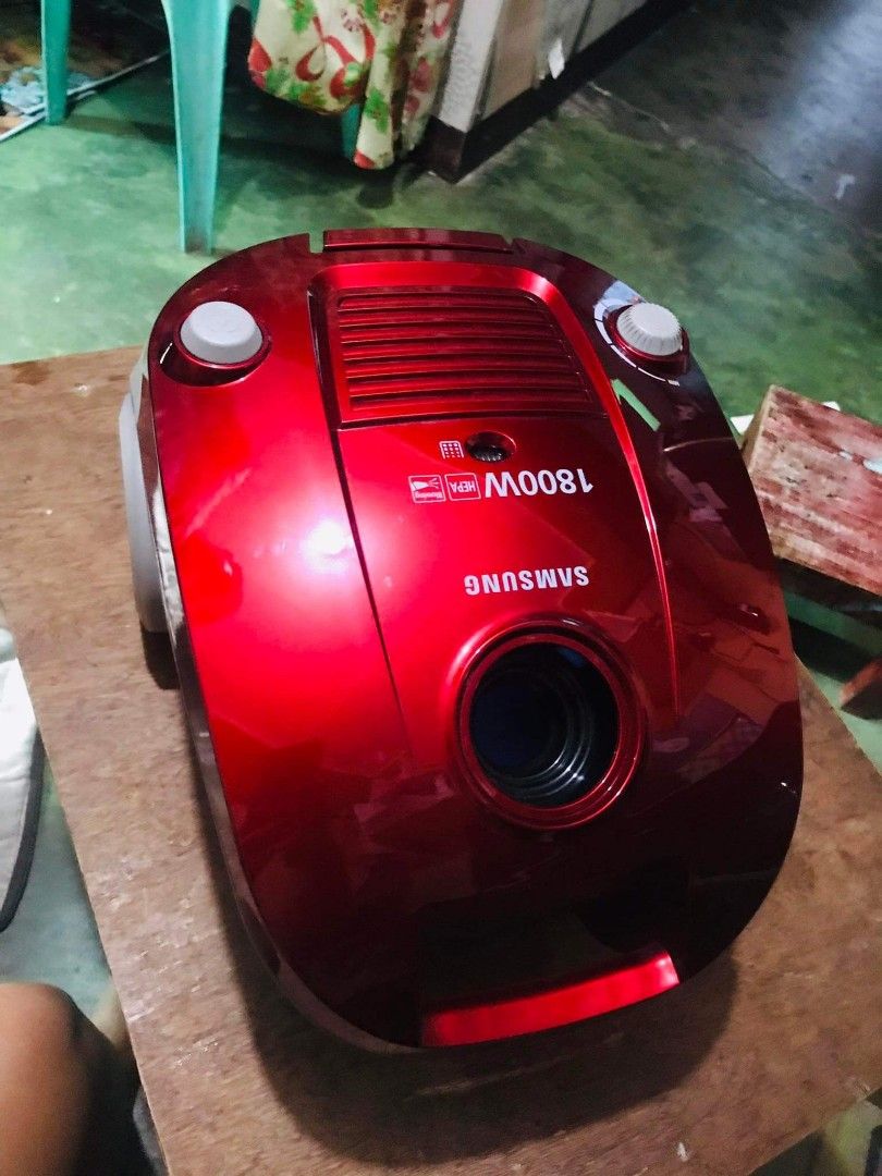 Samsung Vacuum Cleaner, Furniture & Home Living, Cleaning & Homecare