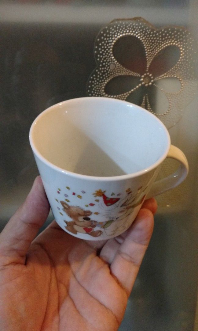 Suzy's Zoo Mug by KFC Package (Category: Coffee & Tea Tableware) located in Carmona. Submitted by rpute (Listing ID 1212121302, Image 3). Description: .