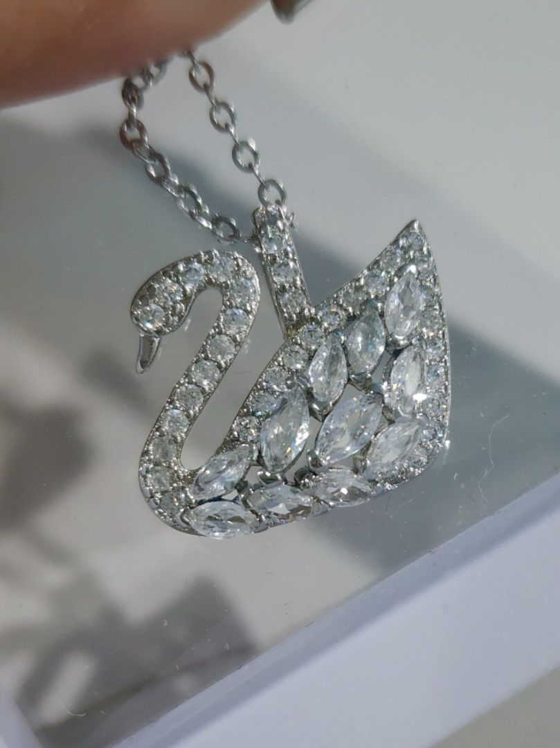 Swarovski swan hot sale lake pendant