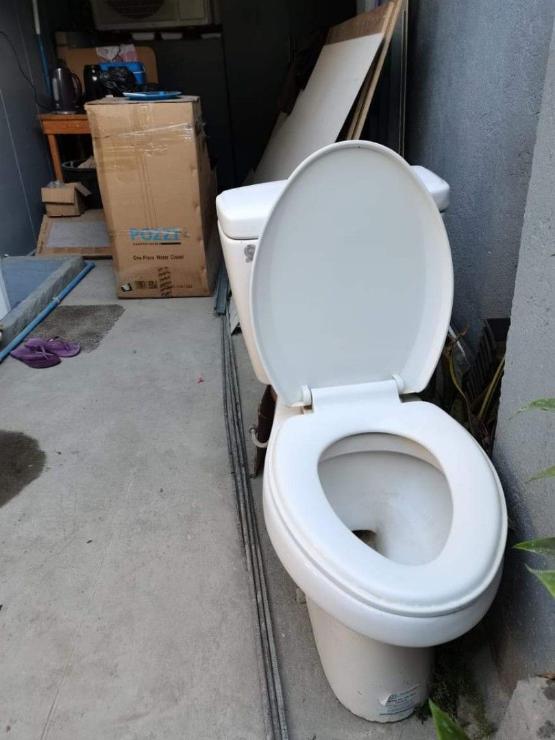 TOILET BOWL ( POZZI ), Furniture & Home Living, Bathroom & Kitchen