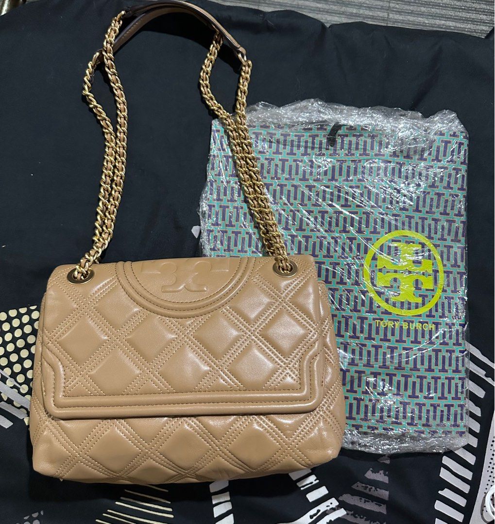 Tory Burch Fleming Soft small convertible shoulder bag, Luxury, Bags &  Wallets on Carousell