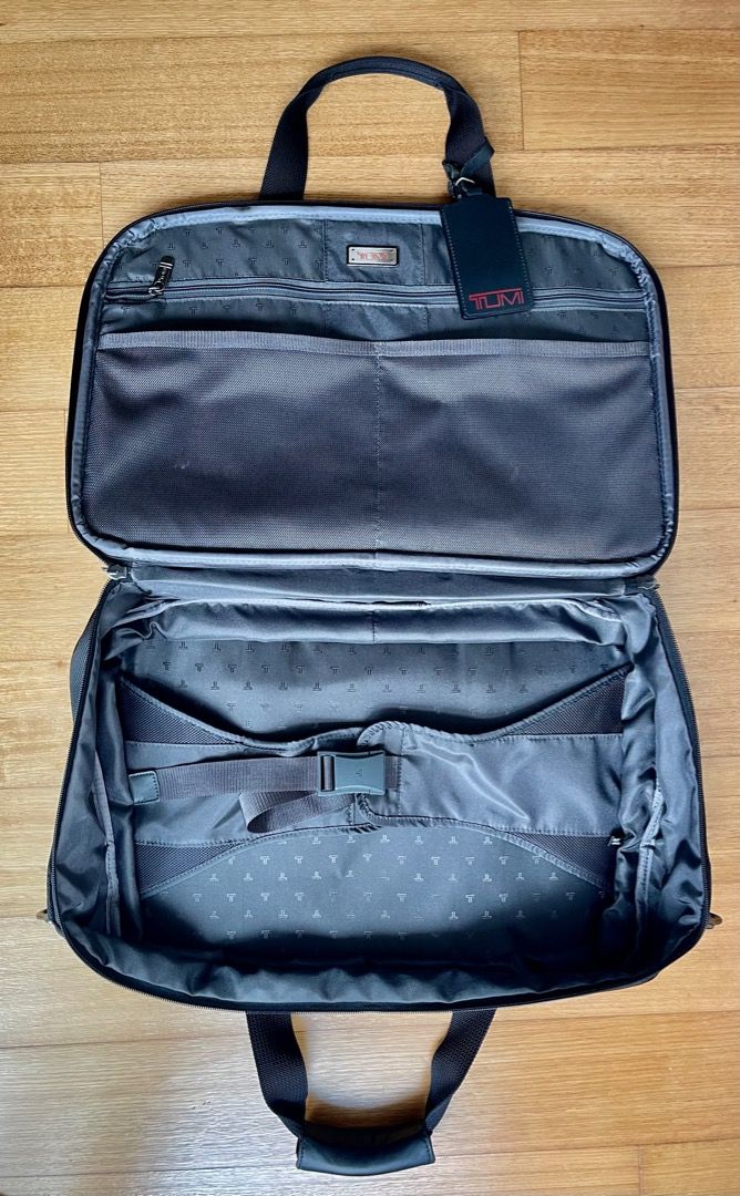 Tumi Expandable Laptop & Travel Bag, Computers & Tech, Parts