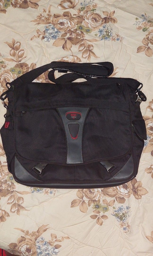 Tumi Tech laptop bag, Men's Fashion, Bags, Briefcases on Carousell