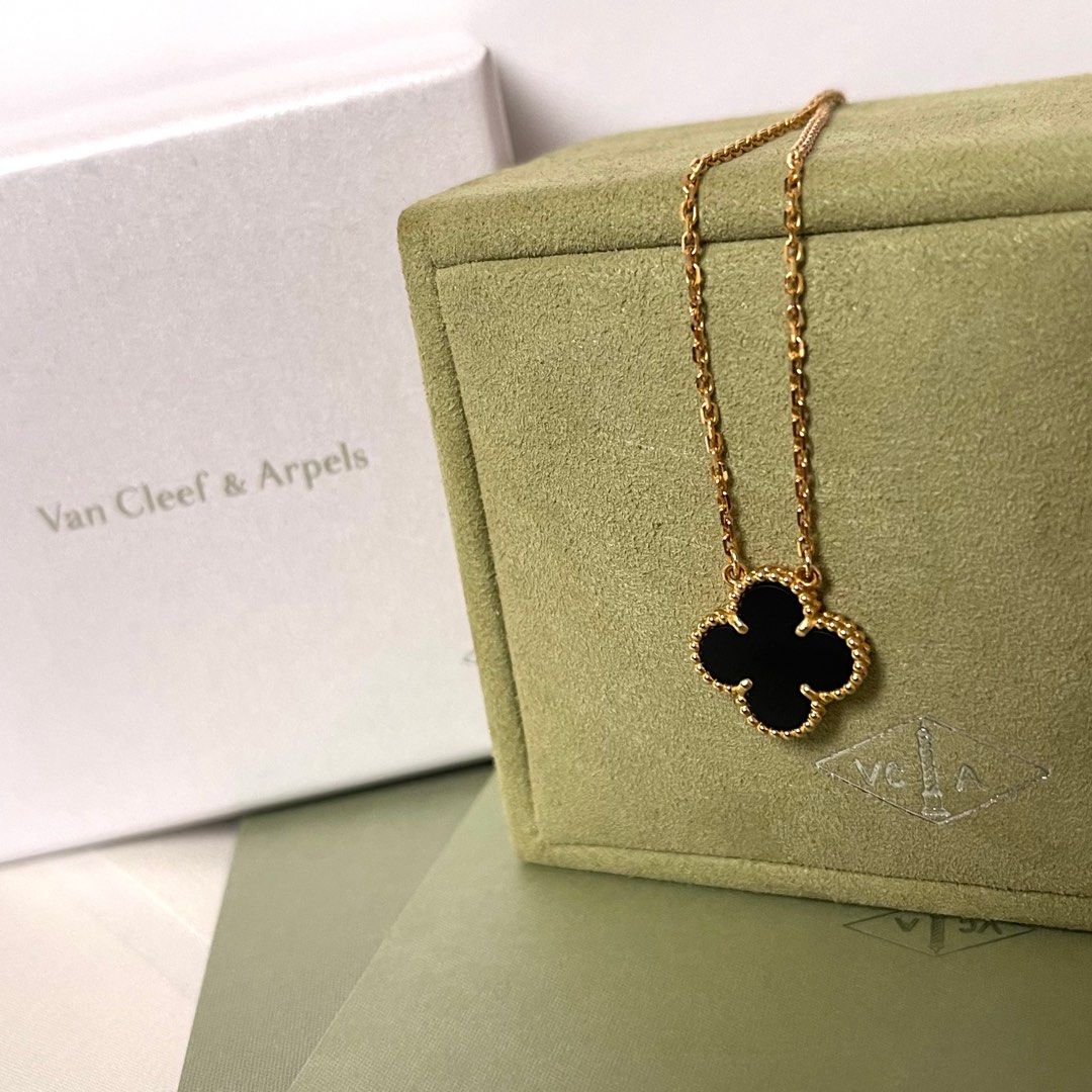Van Cleef Arpels Alhambra Vintage Pendant in Black Onyx and