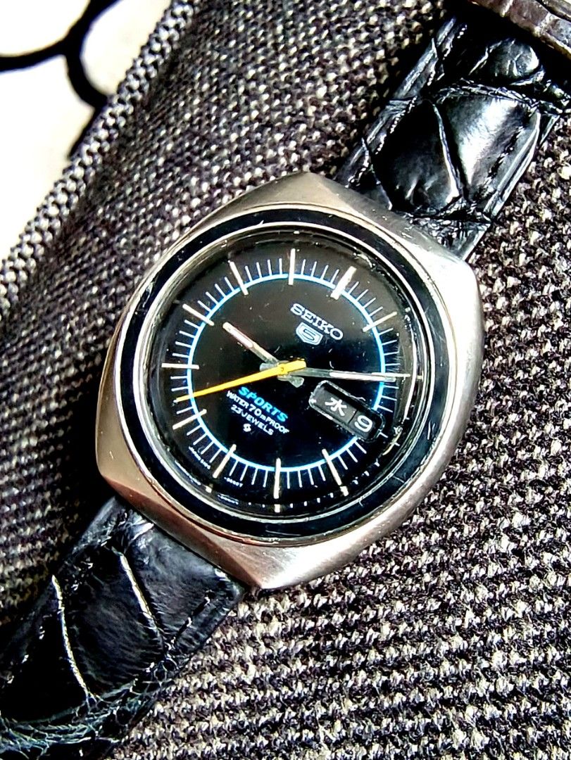 Vintage Seiko 6106-8560 Automatic Watch (Category: Watches) located in Sydney. Submitted by relax98 (Listing ID 1212107880, Image 1). Description: Reorganizing my vintage collection and letting go this rare blck dial Seiko 5 Sport in good condition. (Cosmetic 8.5/10, clean dial and hands and perfect crystal. Case and bezel minor ding and scratches) In working condition with reasonable time keeping +-30 sec per day measure flat. Ready to wear watc