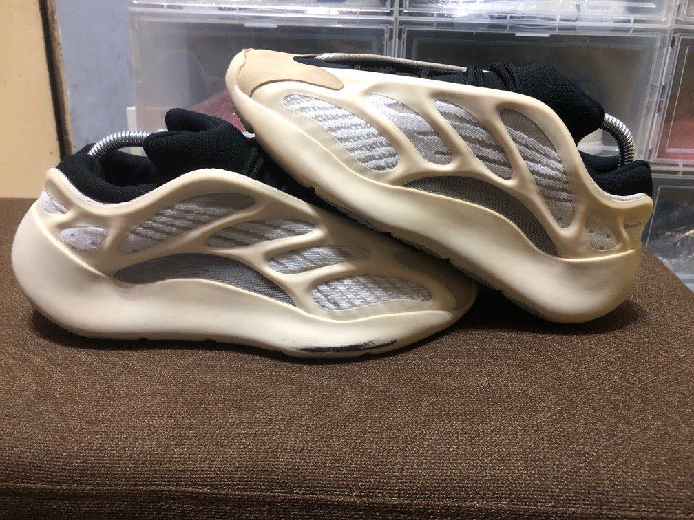 Adidas yeezy hot sale ortholite gold