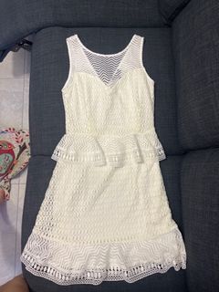 (Category: ) located in . Submitted by movingoutsale99 (Listing ID 1212173435, Image 1). Description: .