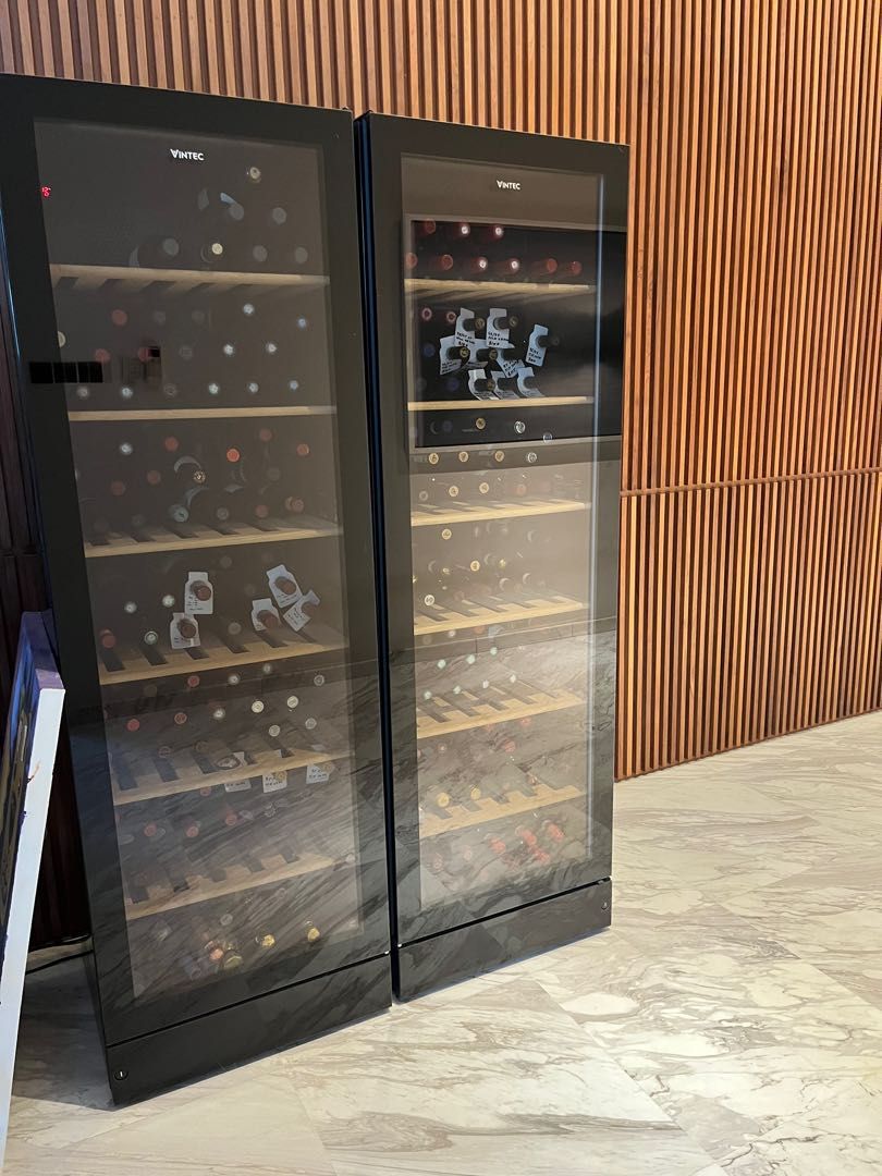Vintec 198 bottle wine fridge store