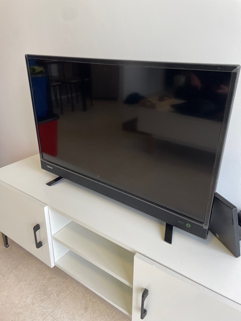28 inch TOSHIBA TV, TV & Home Appliances, TV & Entertainment, TV on ...