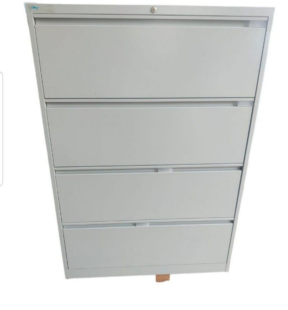 4 Drawer Metal With Key for sale 100 each (AAR 1599