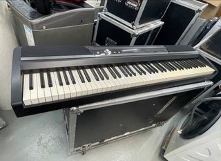 大量家品出售中！ KORG SP-170s 88-Key Digital Piano 電子琴 電鋼琴 數碼鋼琴