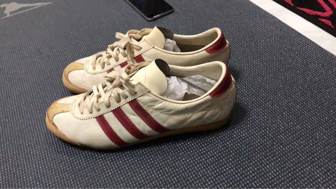 Adidas originals vienna deals og - size exclusive