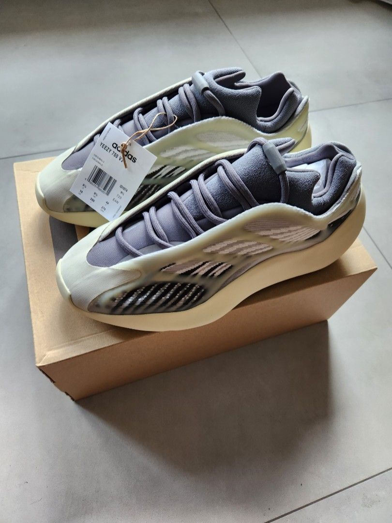 Yeezy 2025 720 salt