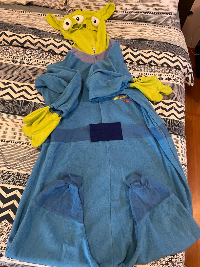 Alien toy story costume, Men's Fashion, Tops & Sets, Sleep and Loungewear on Carousell